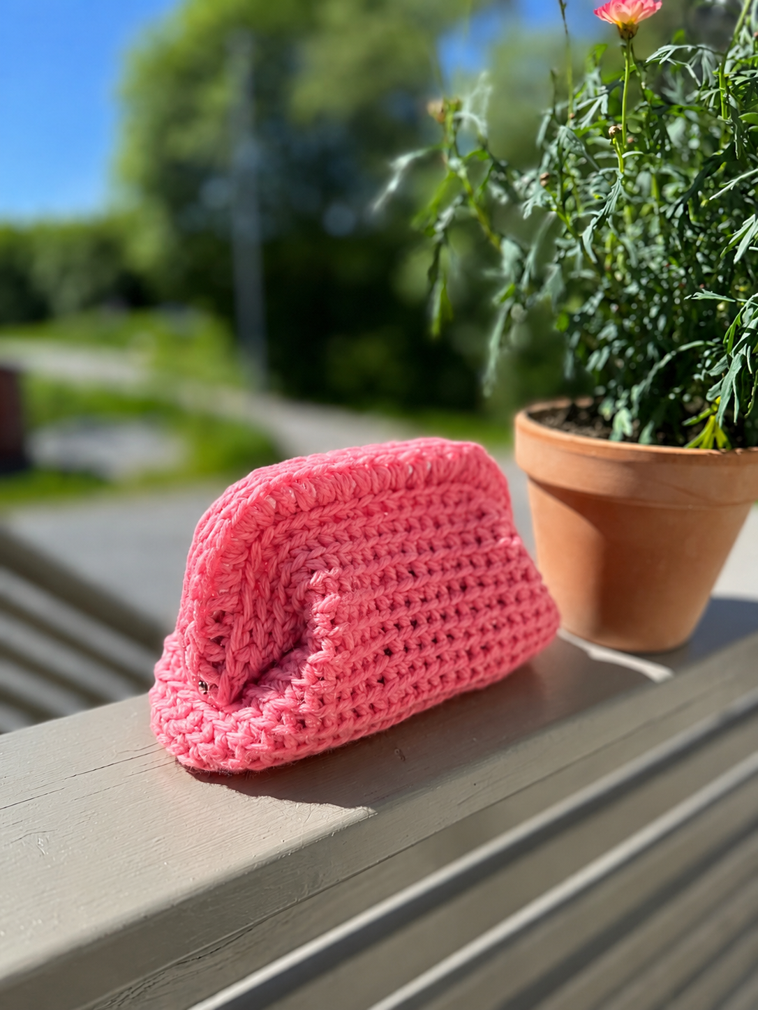 Ferdigheklet florette clutch